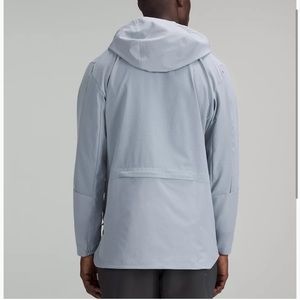 NWT Men's lululemon warp light jacket beige